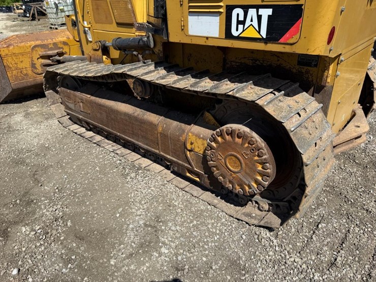 caterpillar-d3k-xl-image-16