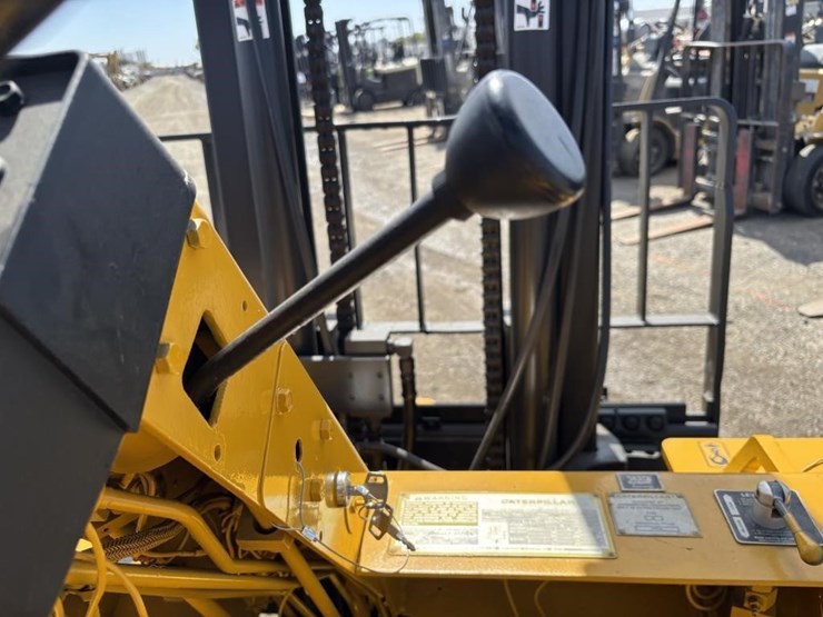 caterpillar-v80e-image-22
