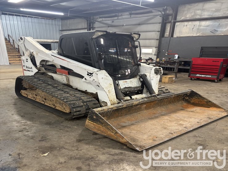 2016-bobcat-t870-image-1