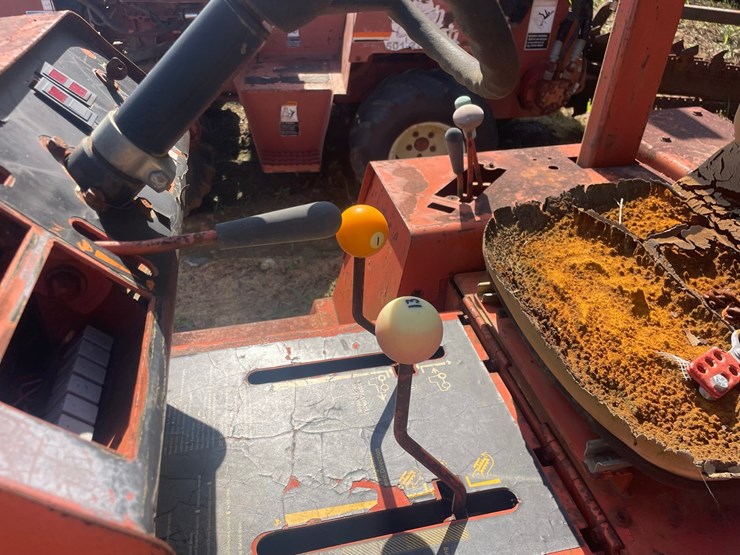 ditch-witch-3500-image-25