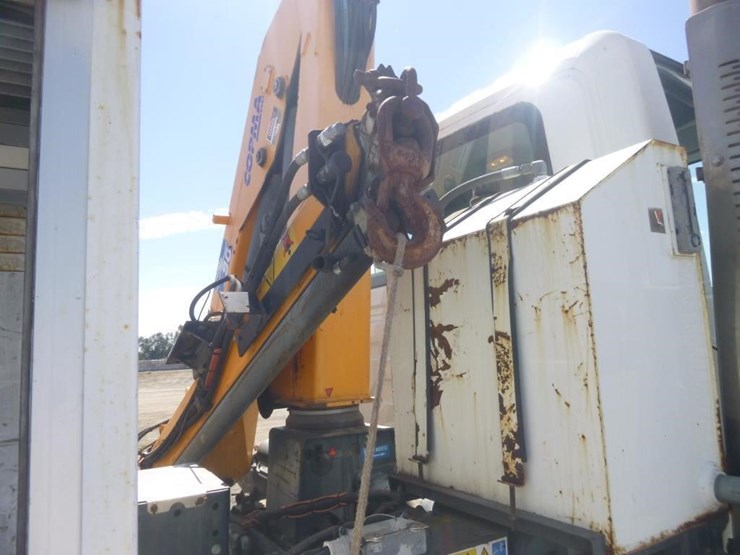 2007-international-durastar-4400-image-26