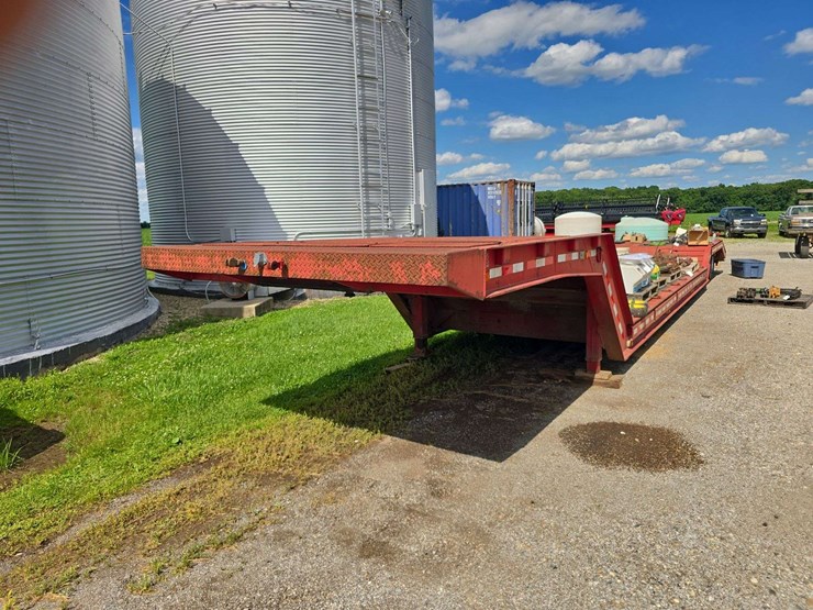 1978-lowboy-muva-trailer,-50ft,-12ft-neck,-22ft-well,-15ft-rear,-tandem-axle,-with-outriggers-image-1