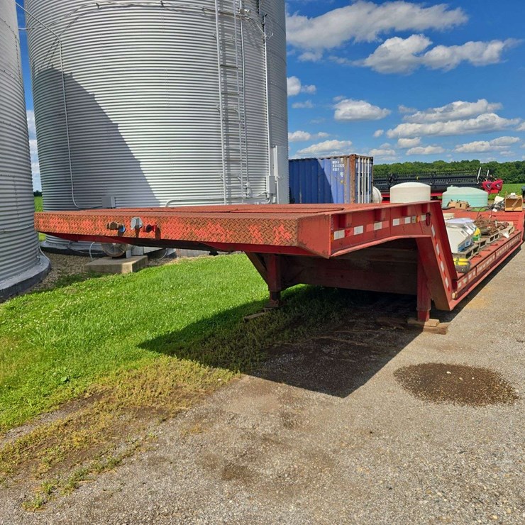 1978 Lowboy Muva Trailer, 50ft, 12ft neck, 22ft Well, 15ft Rear, Tandem Axle, with outriggers