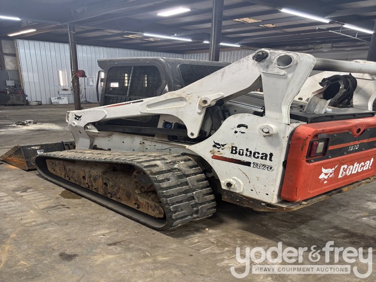 2016-bobcat-t870-image-4