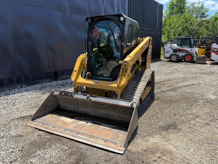 2019-caterpillar-239d3-image-8