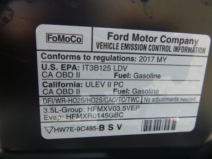 2017-ford-explorer-image-12