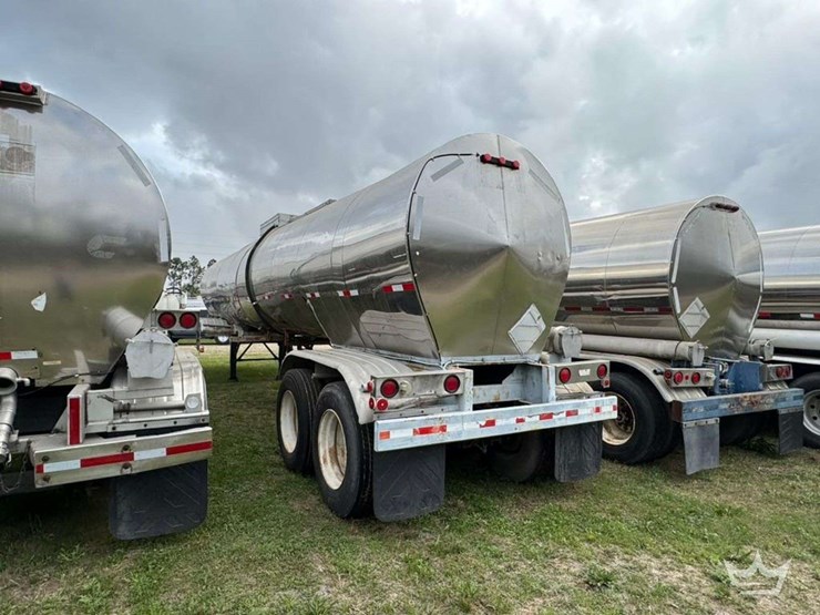 1976-staineless-tank-inc.-6,500-gallon-t/a-chemical-tanker-trailer-image-20