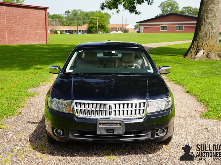 run-#34---2008-lincoln-mkz-sedan-image-2
