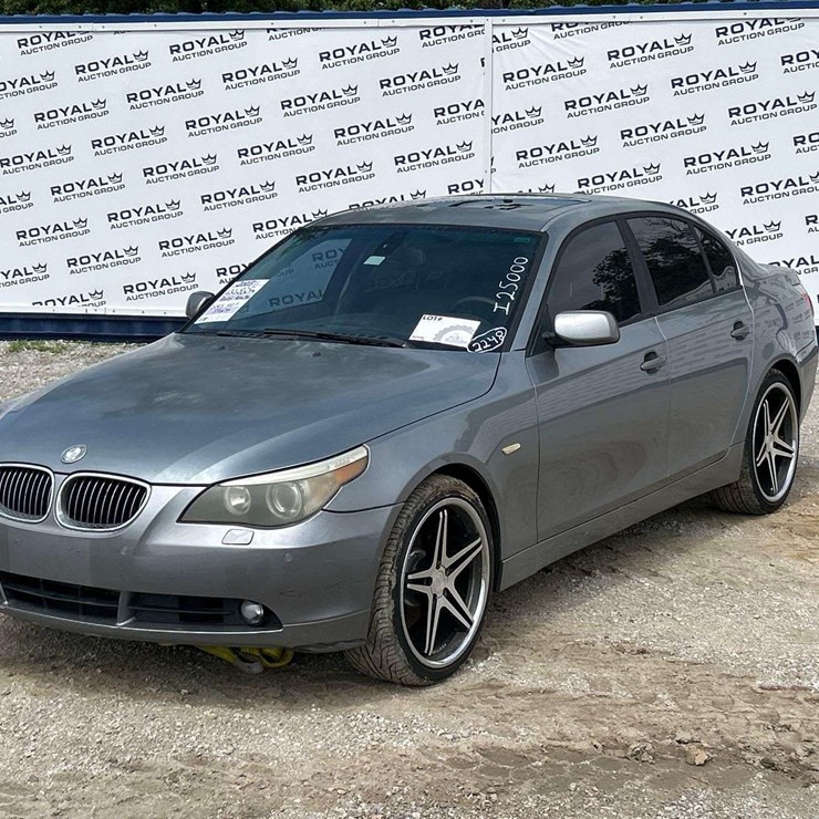 2005 BMW 545i Sedan