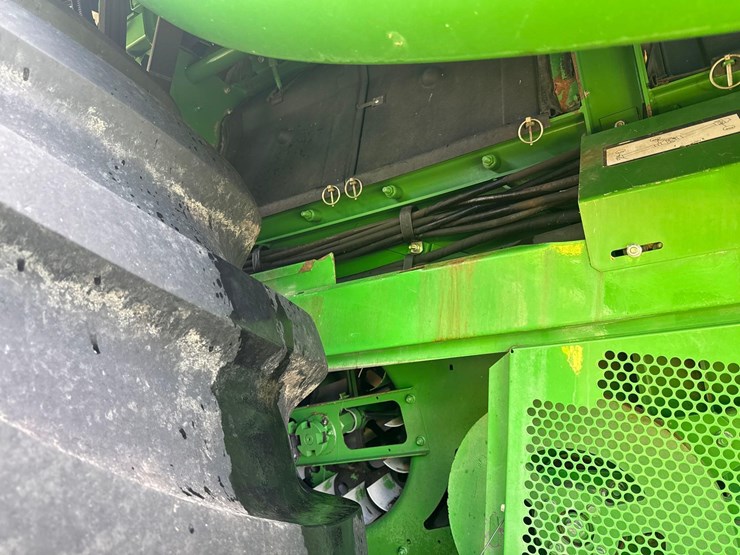 2010-john-deere-9870-sts-image-9