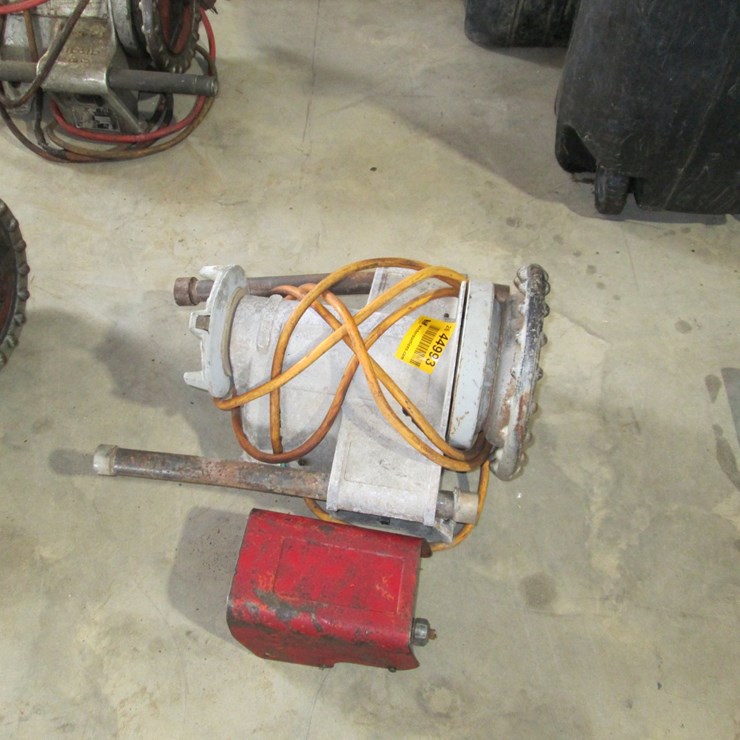 #44993 • Pipe Threader INV#44993