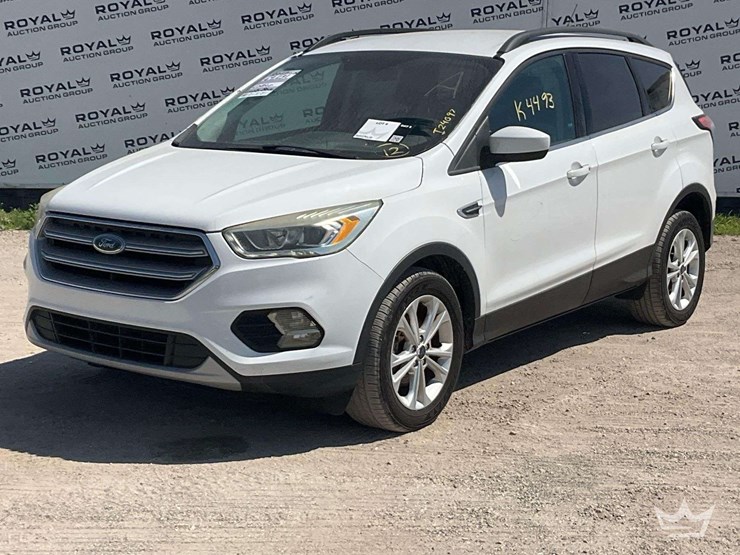 2017-ford-escape-image-1