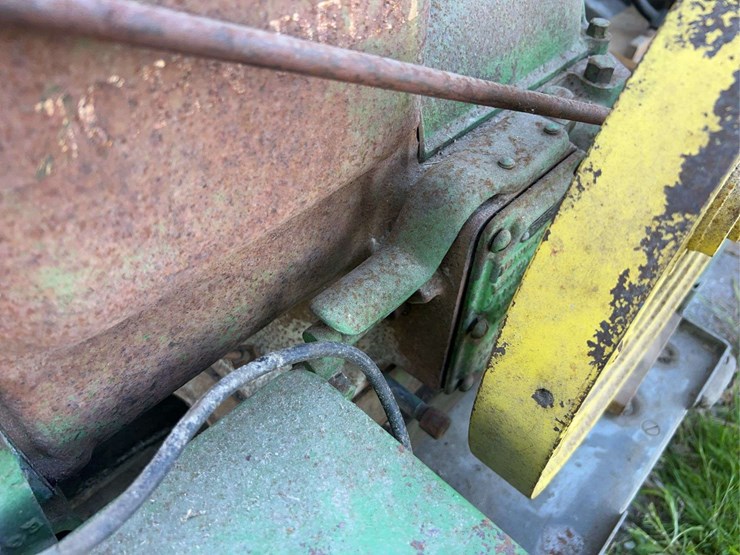 john-deere-e-1-1/2hp-image-14
