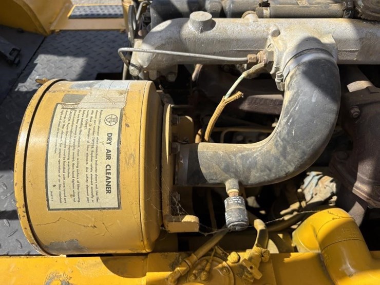 caterpillar-v80e-image-28