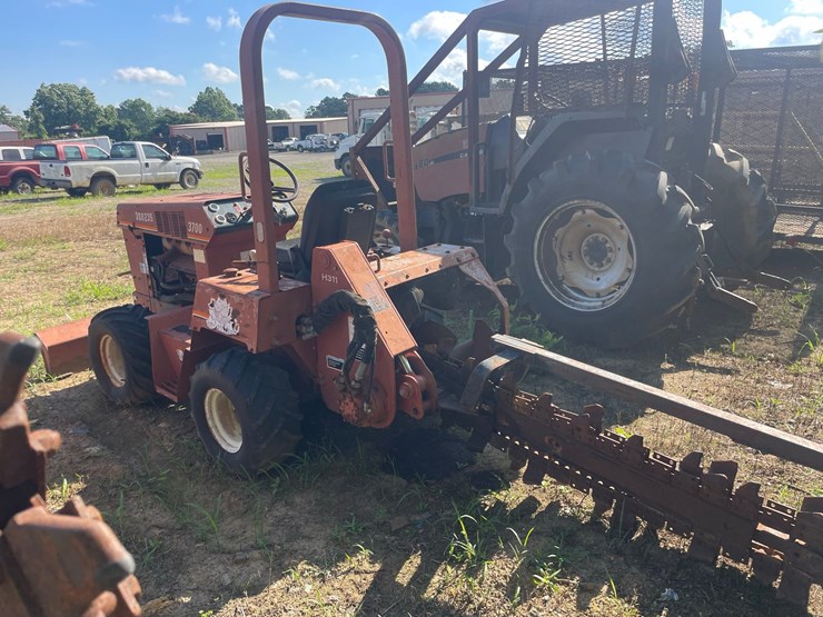 ditch-witch-3700dd-image-4