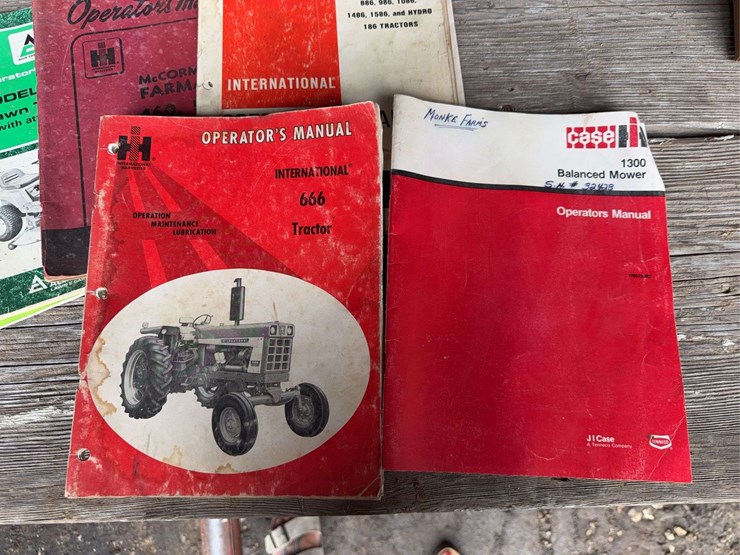 case-ih-1300-image-3