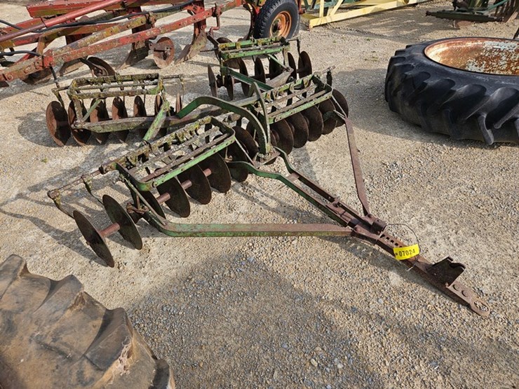 john-deere-7-image-7