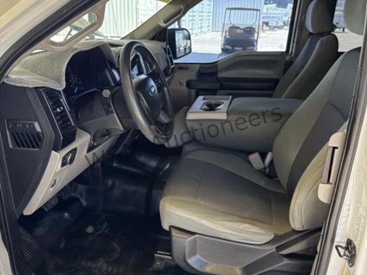 2016-ford-f150-image-23