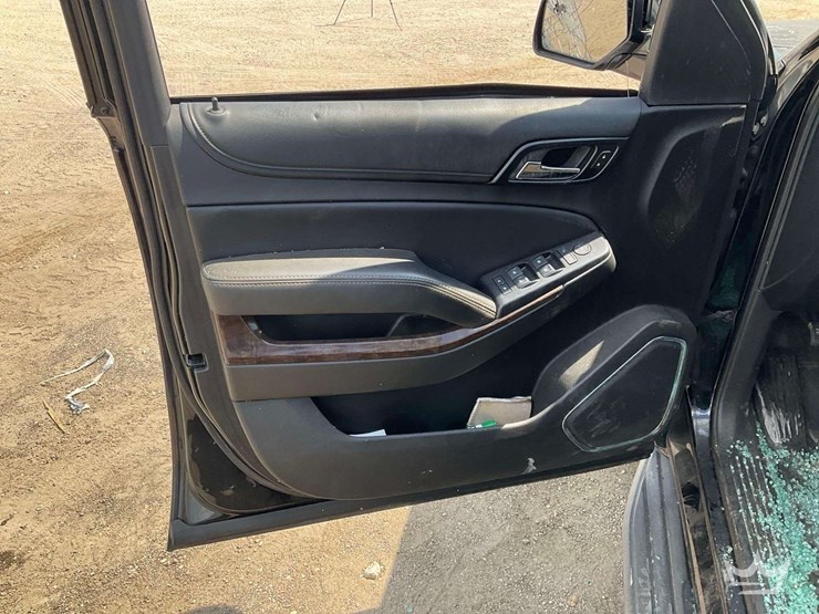 2018-chevrolet-tahoe-image-10