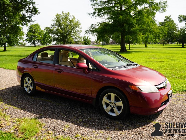 run-#35---2007-honda-civic-sedan-image-3