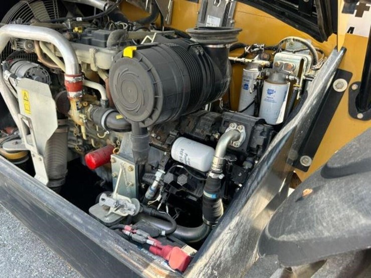 2015-caterpillar-th417c-gc-4wd-telehandler-yc5a125-image-20
