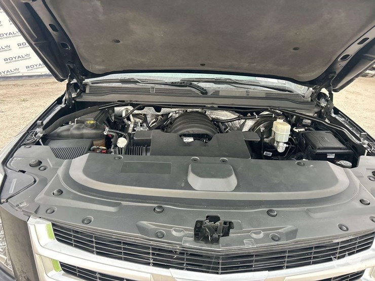 2015-cadillac-escalade-image-9