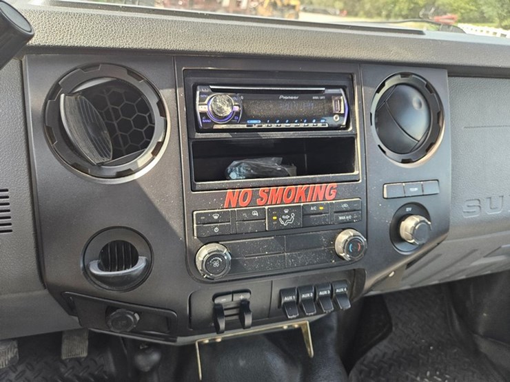 2011-ford-f350-image-31