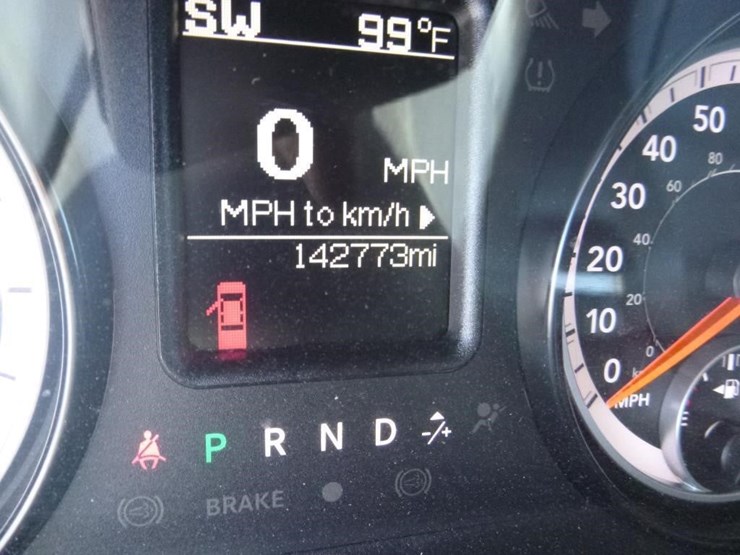 2016-dodge-1500-image-14