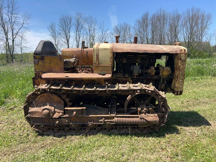 caterpillar-twenty-image-2