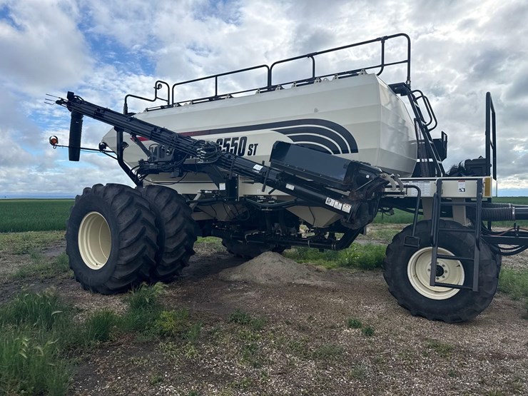 2006-bourgault-8710-air-seeder-image-6