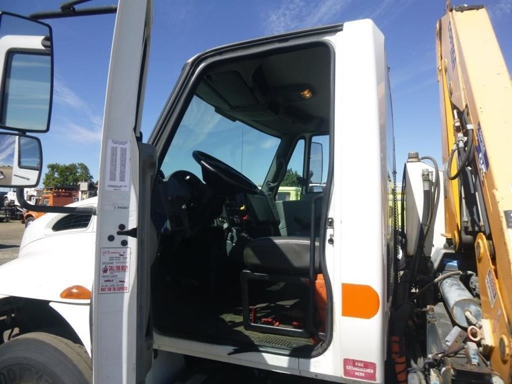2007-international-durastar-4400-image-8