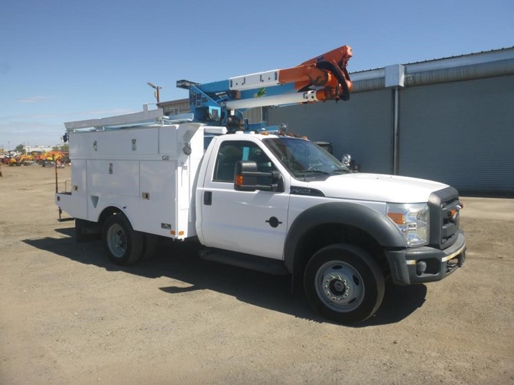 2013-ford-f550-image-2