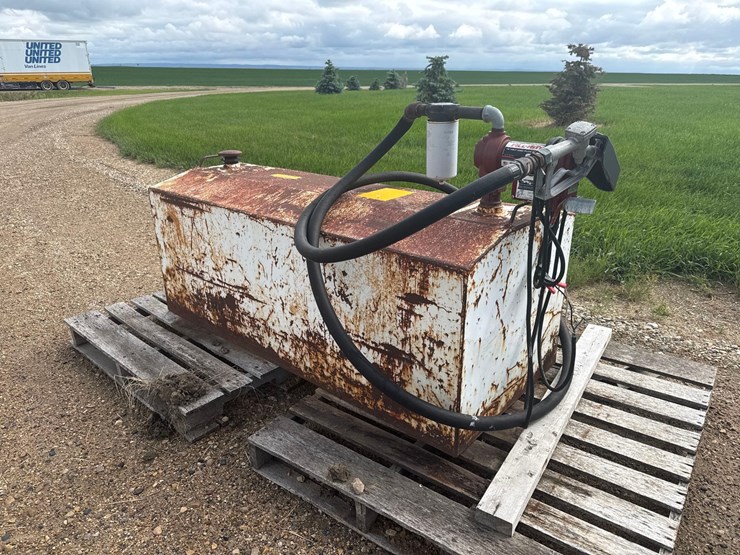 service-tank-with-pump-image-1