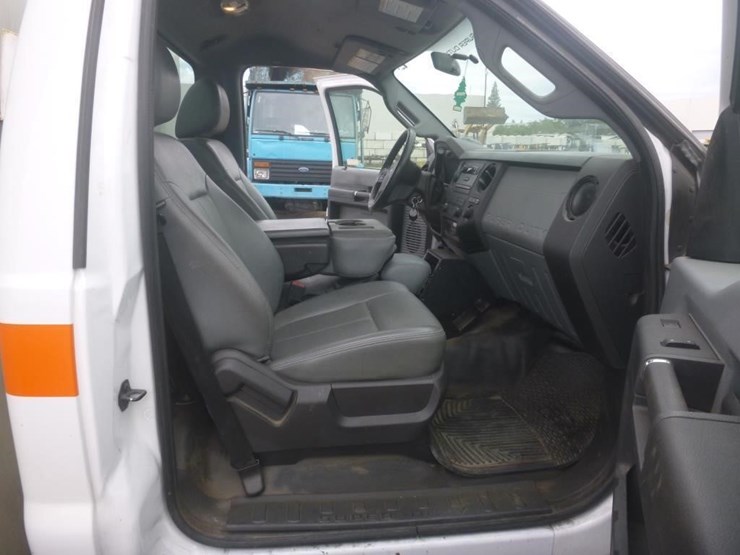 2012-ford-f450-image-18