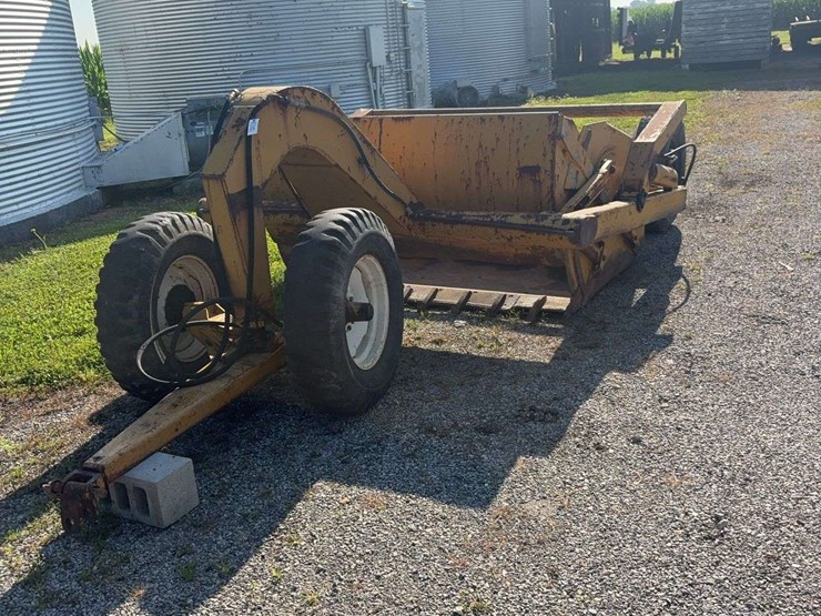 ashland-6-yard-dirt-scraper,-model-600d,-pull-type,-2-hyd-remotes,-s/n--15217-image-1