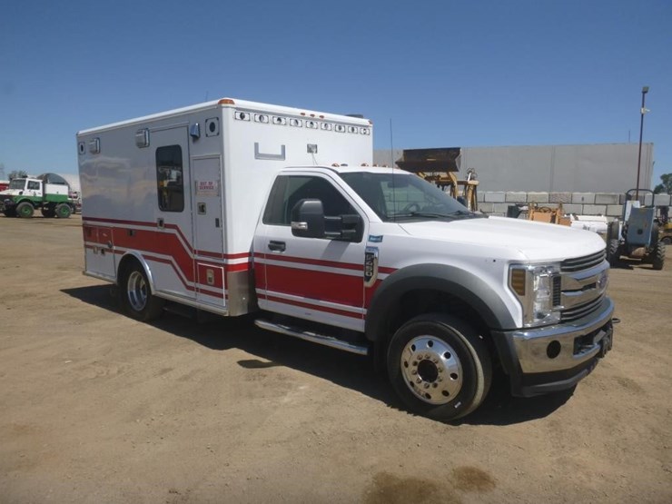 2019-ford-f450-image-2
