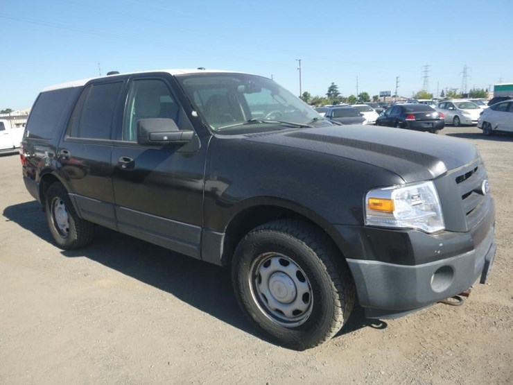 2011-ford-expedition-image-2
