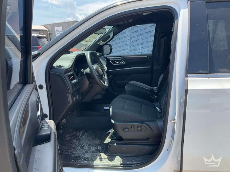 2021-chevrolet-tahoe-image-9