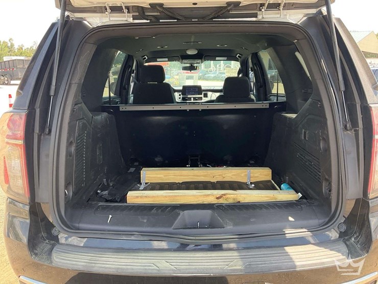 2021-chevrolet-tahoe-image-22