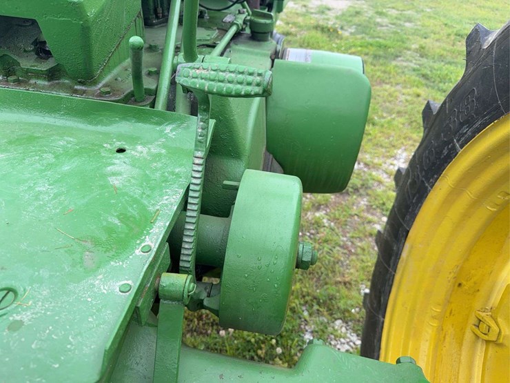 john-deere-60-image-37