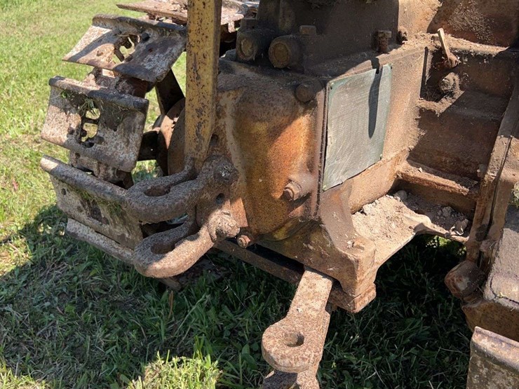 caterpillar-2-ton-image-27