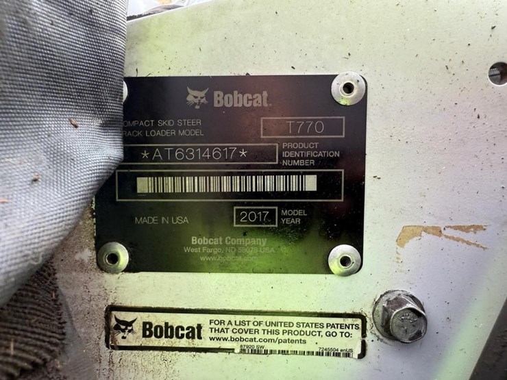 2017-bobcat-t770-image-28