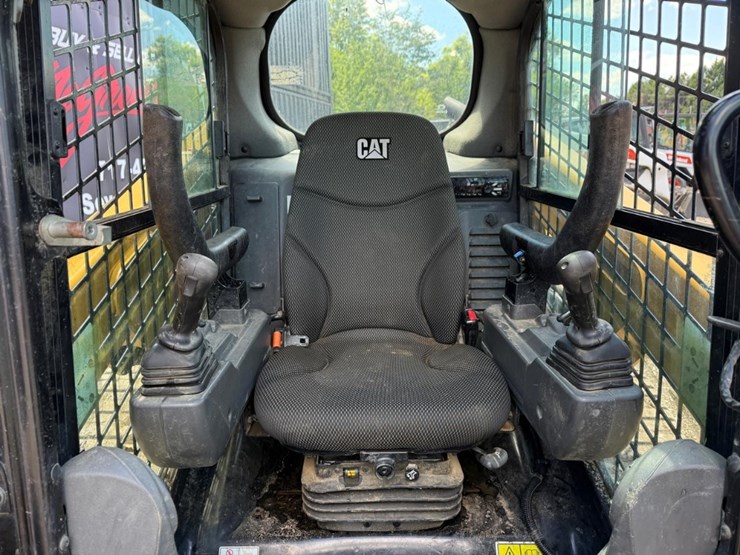 2019-caterpillar-239d3-image-20