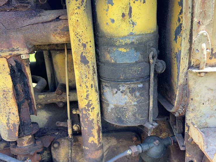 caterpillar-twenty-image-41