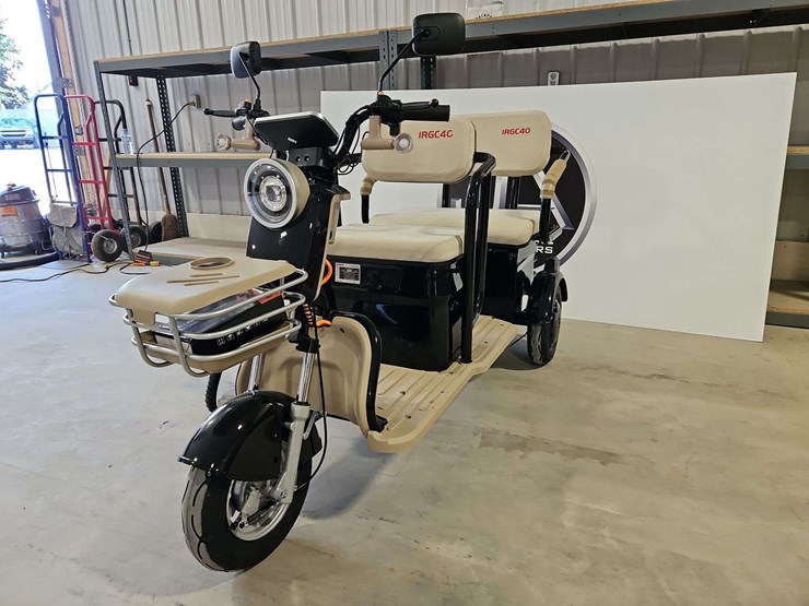electric-tricycle-image-1