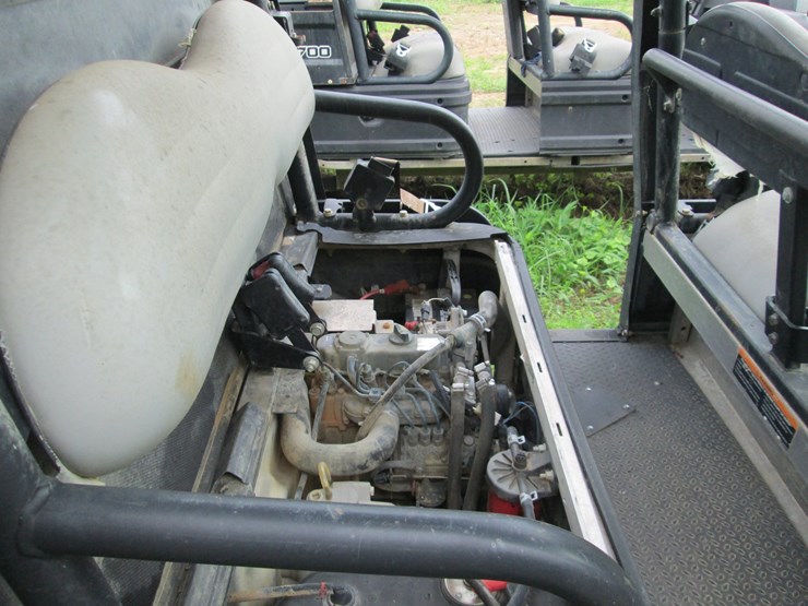 club-car-carryall-1700-image-10
