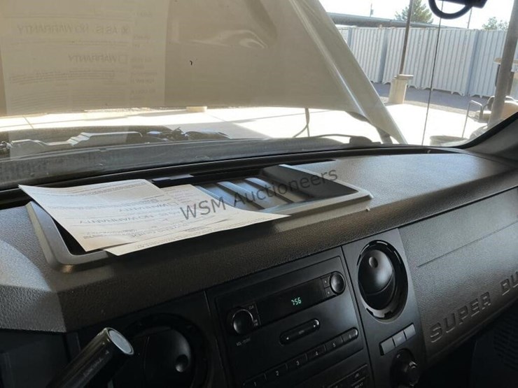 2014-ford-f550-image-19