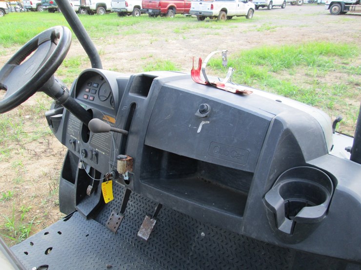 club-car-carryall-1700-image-18