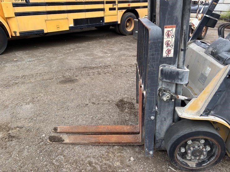 2016-caterpillar-2c6000-image-9