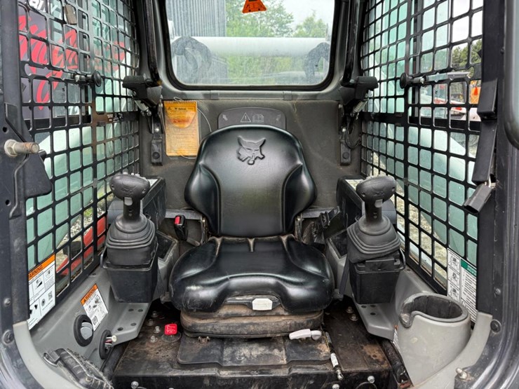 2017-bobcat-t770-image-19